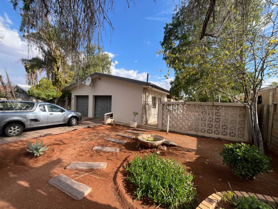 3 Bedroom Property for Sale in Flora Park Northern Cape
